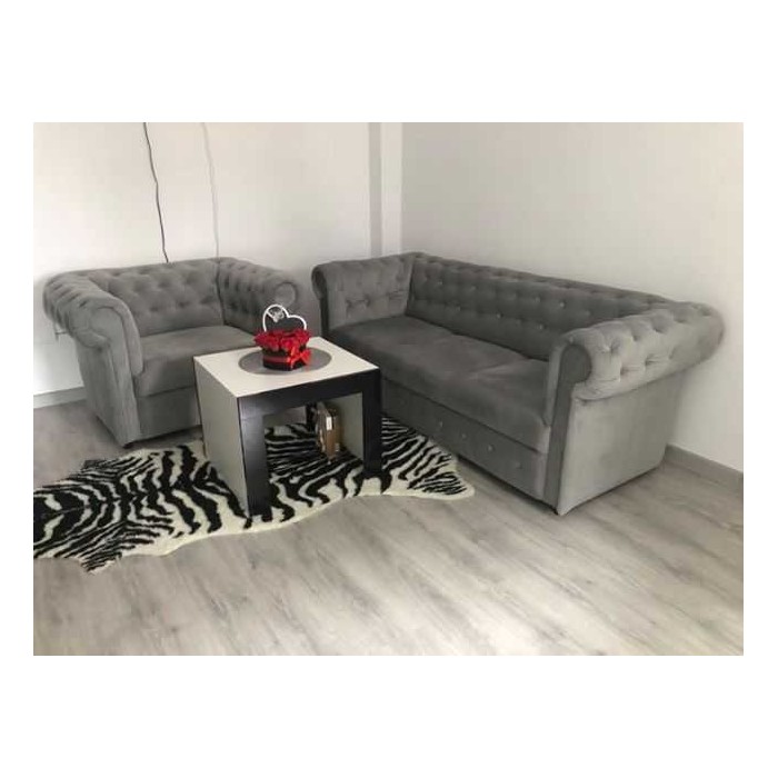 Chester - Divano e poltrona Chesterfield personalizzati similpelle tessuto velluto