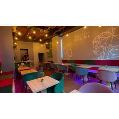 Pannellatura a muro per divanetti da bar e poltroncine contract, rivestimento in ecopelle (pelle ecologica), colori a scelta